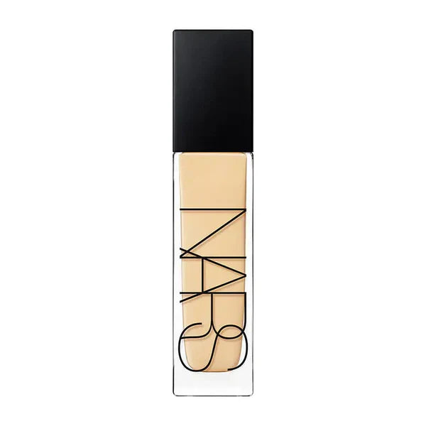 Natural Radiant Longwear Foundation (30ml) – 100% Authentic